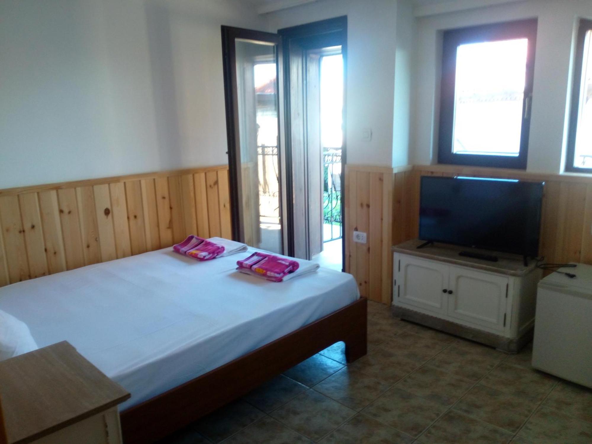Rony Hotel Nesebar Exterior foto